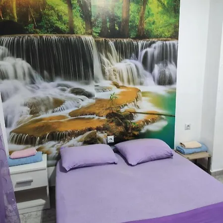 Apartman Kostic * Skála Neón Epivatón